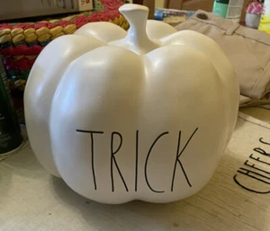 2er Set Rae Dunn Herbst Halloween Kürbis "Trick And TREAT" - Bild 1 von 2