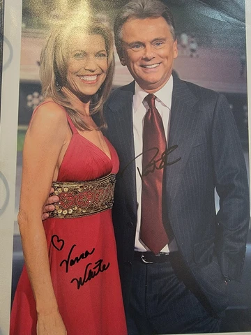 Vanna White and pat sajak Signed 8.5 By 11 Price Is Right Cover