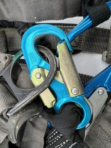 Ultra-Safe Full Body Shock Absorbing Full Body Harness 2XL  *Ships Fast - Picture 1 of 13