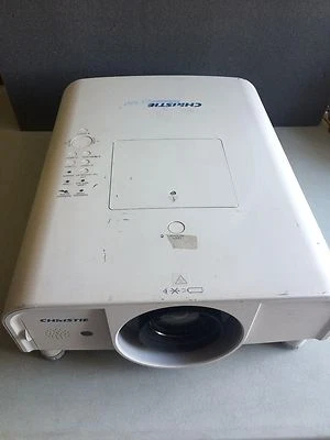 Christie LX380(Sanyo PLC-XT20,Eiki LC-XG250) PROJECTOR, 935 ORIGINAL HOURS!! - Image 1 of 4