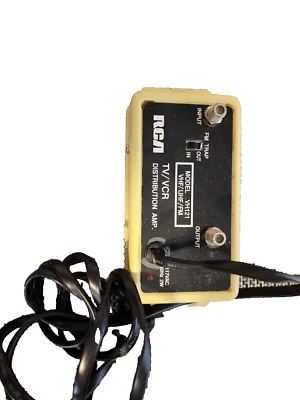 TV/VCR DISTRIBUTION AMP MODEL: VH121 VHF/UHF/FM RCA - Image 1 of 2