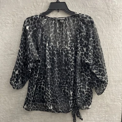 Blusa Top Mujer Express Gris Mediana Estampado Animal Transparente Manga Larga Cuello en V Foto 1 de 4