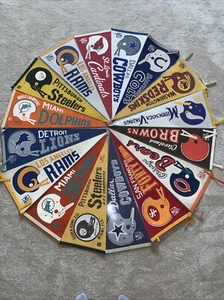 LOT OF 16 VINTAGE EARLY 1970S FELT FOOTBALL PENNANTS–FULL SIZE–30" - Picture 1 of 7