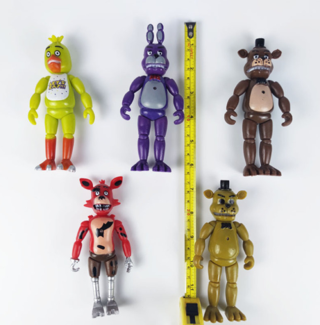 Preços baixos em Five Nights at Freddy's figuras de ação para jogos de  vídeo