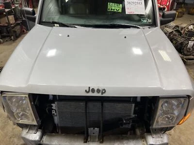 06-10 JEEP COMMANDER FRONT HOOD PANEL BONNET BRIGHT SILVER PAINT PSB - Image 1 of 4