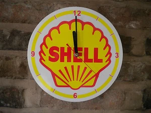 SHELL 225mm DIAMETER RETRO REPRODUCTION PLASTIC FACED GARAGE CLOCK - Picture 1 of 1