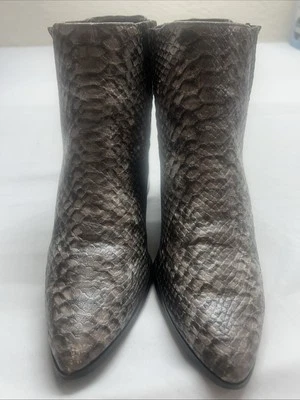 Botines Charles David Imitación Gris Piel de Serpiente Estampado Mujer Talla 8 Excelente Estado Ver Fotos Foto 1 de 4