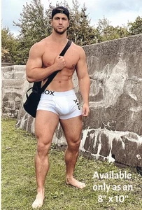 Nude Kyle Hynick Bodybuilder Personal Trainer 8x10 Photo Photograph Reprint 397 - Picture 1 of 1