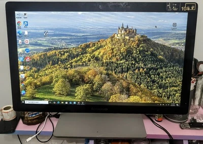 LENOVO A530 24" ALL IN ONE TOUCHSCREEN 4TH GEN CORE i5 8G RAM 1TB HDD WIN 10 Pro - Image 1 of 4