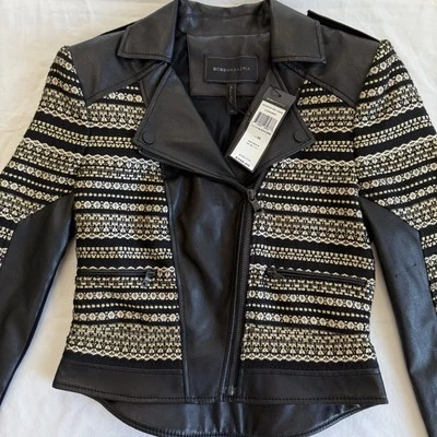 NUEVO CON ETIQUETAS BCBGMAXAZRIA Leonardo Moto Chaqueta XS NUEVO Negro Dorado Adornado $398 Foto 1 de 4