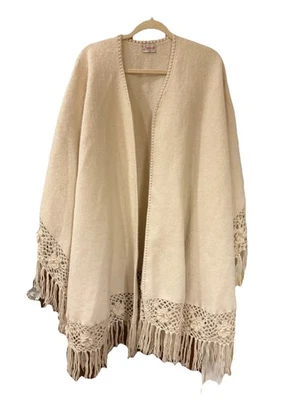 VINTAGE INDIECITA 100% Baby Alpaca Fleece Hand Crafted Shawl Floral Trim Peru - Image 1 of 4