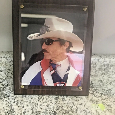 Richard Petty #43  Plaque with Picture Cover