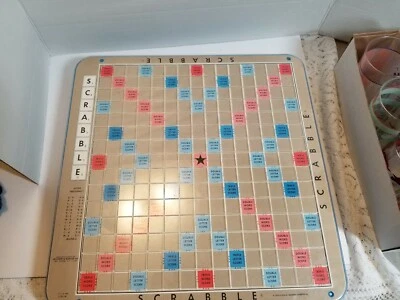 VINTAGE 1977 SCRABBLE DELUXE EDITION TURNTABLE ONLY - Image 1 of 2