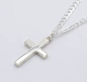 925 Sterling Silver Mens Cross Pendant Necklace 20 Inches Chain Brand New - Picture 1 of 8