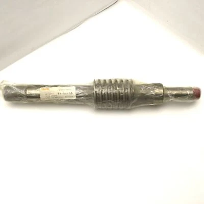 Eje helicoidal Mazak 24850726332 P11701B con juntas tóricas, arandelas y sellos surtidos Foto 1 de 4