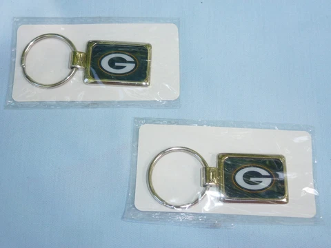 GREEN BAY PACKERS Silver Rectangle KEYCHAIN / KEYRING  by Rico NWT quantity of 2 Cover