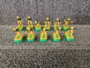 11 Vintage Electric Football Players - Picture 1 of 2