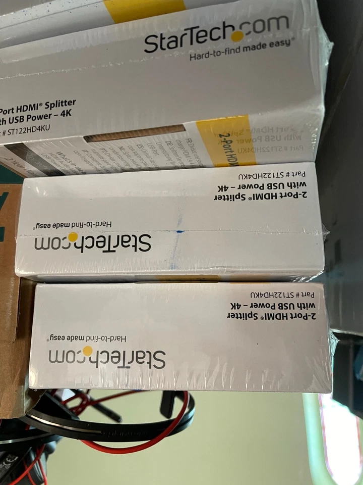 StarTech.com 2 PORT HDMI Splitter with USB Power - 4K - ST122HD4KU - Image 1 of 1