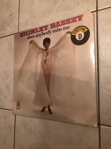 SHIRLEY BASSEY LP DOES ANYBODY MISS ME UAS 6713 New Sealed - Imagen 1 de 4