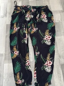 Dorothy Perkins Summer Lightweight Navy Tropical Floral Trousers Size 16 - Picture 1 of 3
