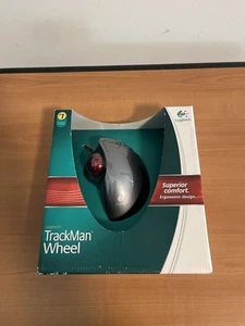 Logitech TrackMan Wheel Optical Trackball Mouse New/Sealed - Afbeelding 1 van 9