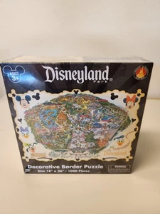 MAPA ROMPECABEZAS BORDE DECORATIVO PARQUE DISNEYLAND 18" X 26" - 1000 piezas nuevo - Imagen 1 de 6