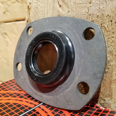 Federal Mogul 8429S Rear Outer Wheel Hub Gasket - Swanky Barn - Image 1 of 4