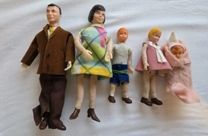 Vintage 1960s American Family Twistable Dolls  Poseable Dollhouse Dolls Lot Of 5 - Picture 1 of 11