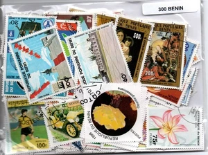 Lot 300 timbres du Benin - Picture 1 of 1