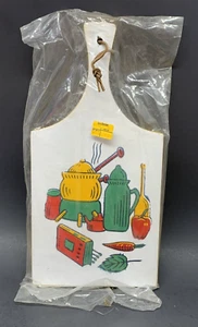 VTG 1960's NIP Wood Cutting Board w/Kitchen Design Yellow/Red/Green 13.75" x 7" - Picture 1 of 5