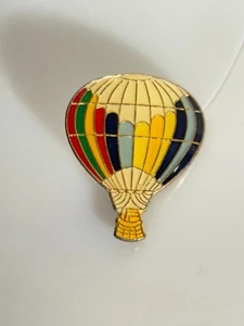 Pin de globo de aire caliente esmaltado vintage, prendedor de sombrero de solapa arco iris, 1" - Imagen 1 de 2