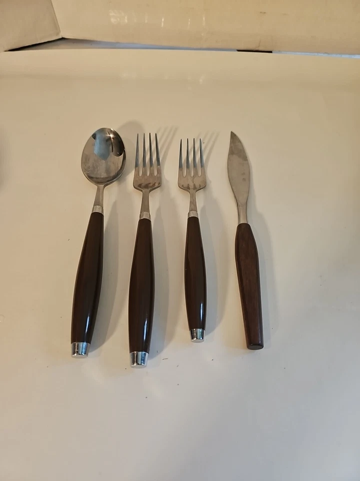 FIESTA FIESTAWARE Marrón Arco Iris Cubiertos Cubiertos Cena 4 Piezas LOTE CONJUNTO Foto 1 de 4