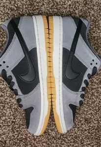 NEW Men's Size 5.5 Nike Dunk SB Low Pro Dark Smoke Grey Black Gum HF3063 001 - Picture 1 of 5