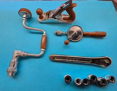 复古 MARX 微型儿童玩具工具套装 铬平面钻套筒扳手 1950 年代 — 第 1/4 张图片