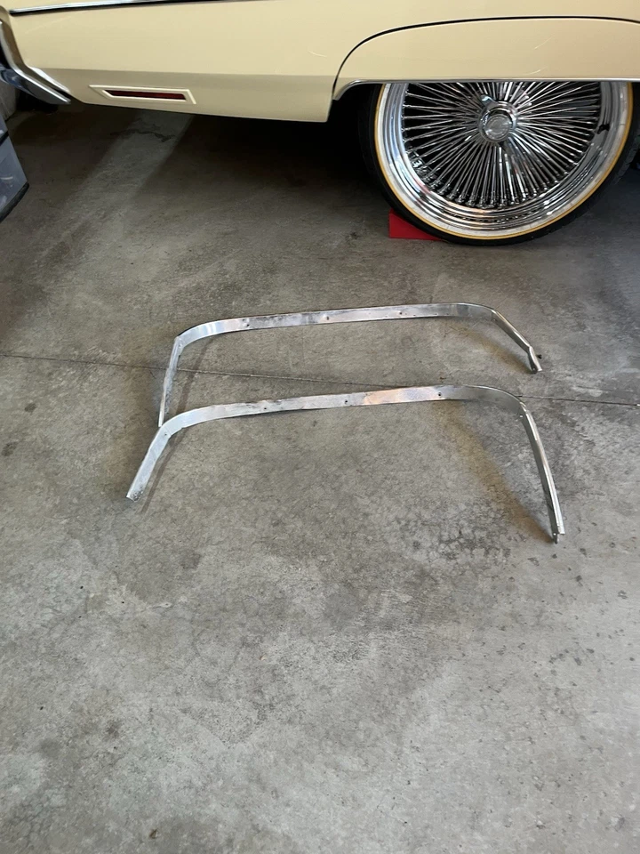 Par de molduras de rueda guardabarros trasero Chevy Caprice/Impala 1972-1976. Foto 1 de 4