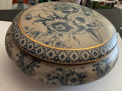 Cuenco decorativo redondo con tapa patrón de flores de cerámica adorno dorado no apto para alimentos Foto 1 de 4