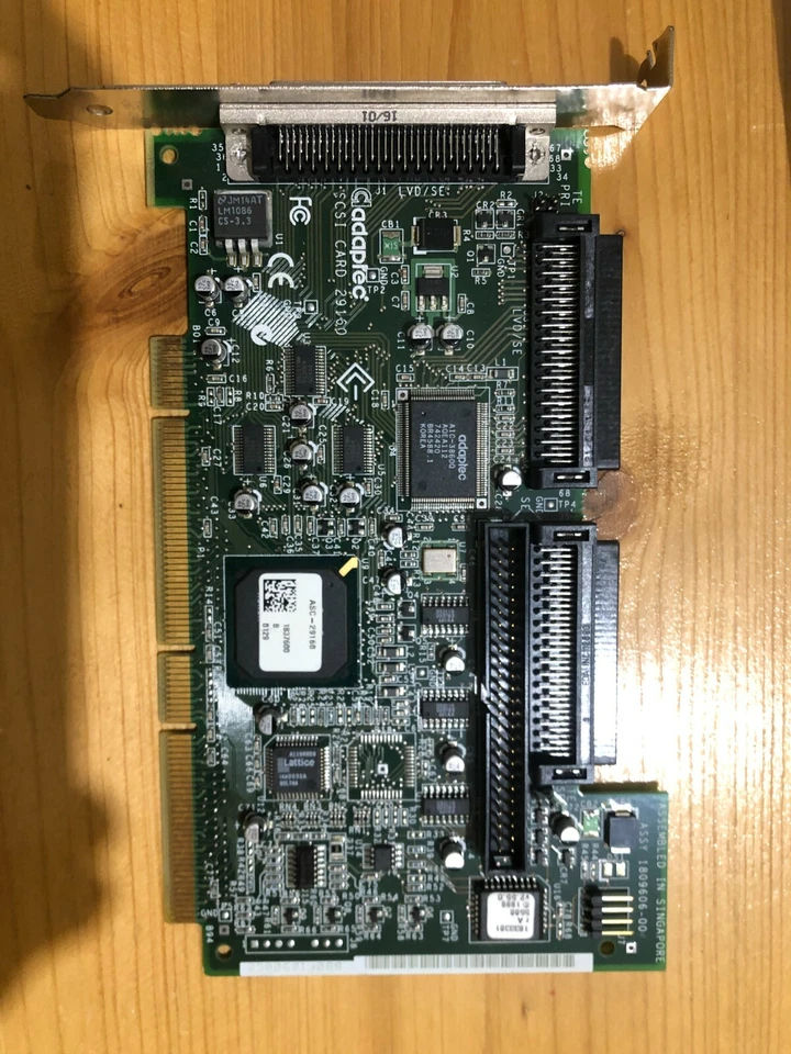 Controller SCSI adaptec 29160 - Immagine 1 di 1