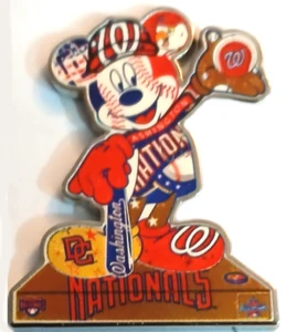 Prendedores de los Nacionales de Washington RARO RETIRADO Disney Mickey Pin 2010 All Star Game PIN - Imagen 1 de 4