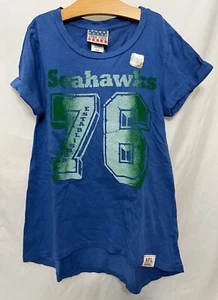 240109 Girls M 8 JUNK FOOD NFL Football Seahawks 76 Blue S/S Tee T Shirt NWT  - Picture 1 of 3