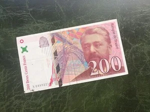 FRANCE 200 Francs Banknote 1996 Eiffel - Picture 1 of 2