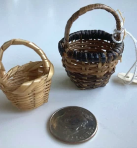 NUEVO Lote de 2 Cestas Miniatura Tejidas a Mano - Imagen 1 de 12