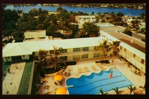 FT LAUDERDALE FL LAUDERDALE BEACH HOTEL VINTAGE POSTCARD OS 102010  - Picture 1 of 2