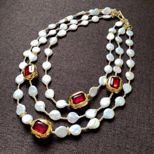 3 Strands 12x15mm White Coin Pearl 19x24mm Red Crystal Statement Necklace - Picture 1 of 6