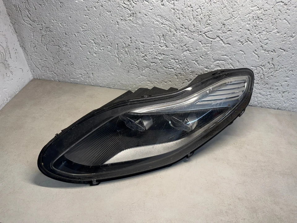 Scheinwerfer Links Aston Martin DB11 OEM HY53-13W030-CE *DEFEKT* - Bild 1 von 4