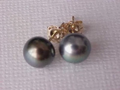 Stunning AAA Tahitian 9-10mm black green pearl earrings 14k Gold - Image 1 of 4