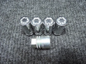 Silverado 1500 1988-2025 tuercas de bloqueo OEM de fábrica X4 14x1,5 mm rosca expuesta - Imagen 1 de 3