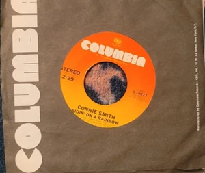 Connie Smith, ('Til) I Kissed You/Ridin' On A Rainbow 45 VG+ 1976 Columbia - Picture 1 of 1