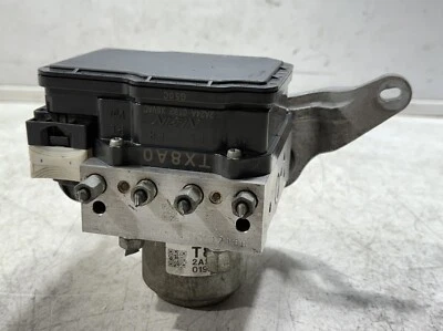 2013 2014 Acura ILX Hybrid 1.5L ABS Modulator Assembly VSA OEM 57110-TX8-315 OEM - Image 1 of 4