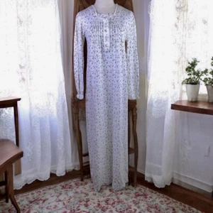 Vintage Modest Long Cotton Flannel Nightgown Womens Medium White Purple Roses - Picture 1 of 9