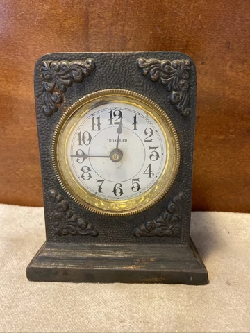 Antique WESTCLOX "Ironclad" 600 Alarm Mantle Shelf Clock-USA - Non Working Cover
